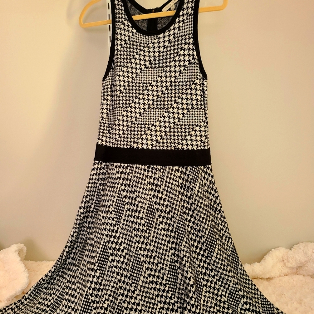 41 Hawthorn - herringbone, black white sleeveless, sweater knit dress. Size S
